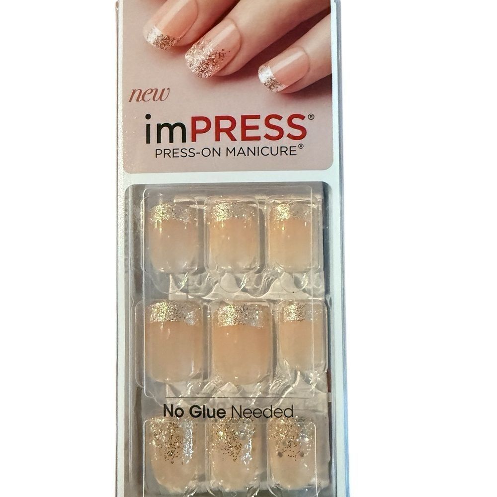 imPRESS Press-On Nude Nails with Glitter – 30 Nails / 6 Accents
